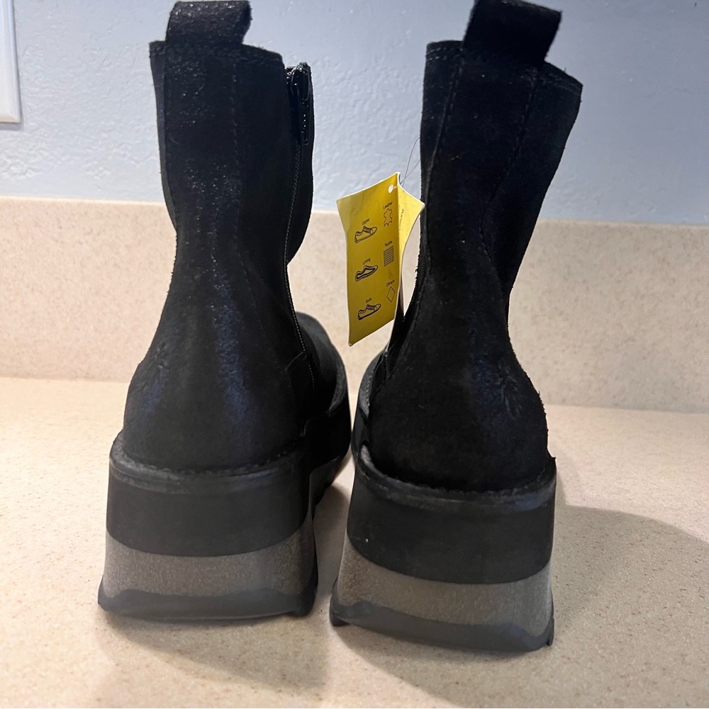 FLY London NWOB Black Glitter Wedge Ankle Booties Sz 38 - Picture 6 of 12